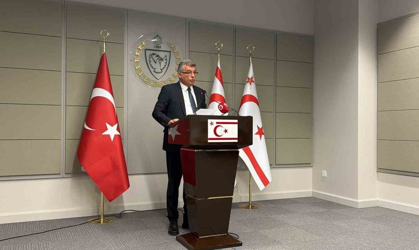 Erhürman’dan net çağrı: dönüşümlü başkanlığı şartsız kabul etsin, üçlü görüşmeye hemen katılırım