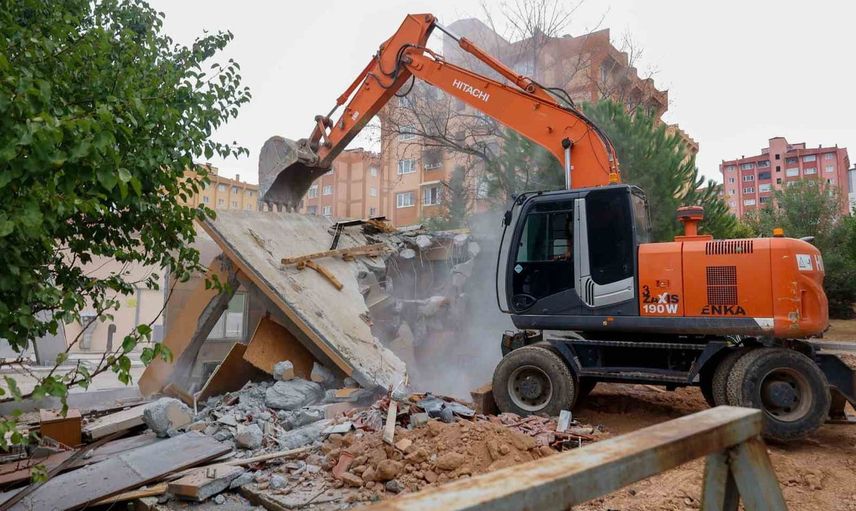 Uşak'ta altyapıda dönüşüm: 20 bin kişiye hizmet verecek modern terfi merkezi açıldı