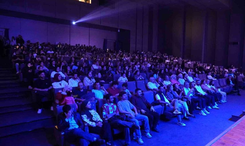 Şehitkamil’de genç yeteneklerin pop-rock gecesi