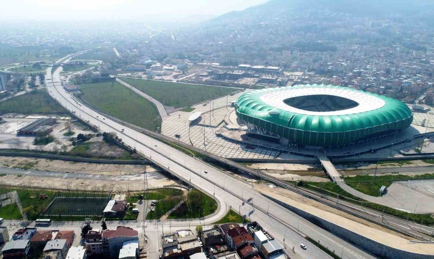 Bursa’da zafer yürüyüşü nedeniyle kent merkezinde trafik kısıtlaması