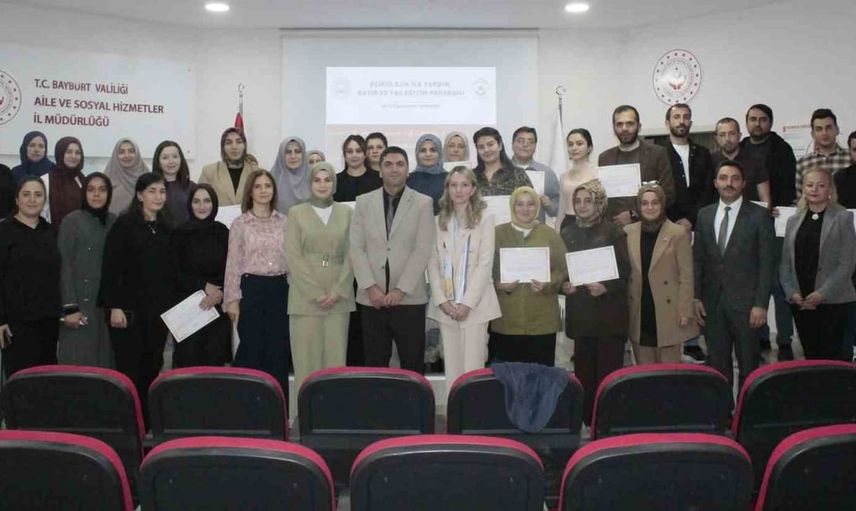 Bayburt'ta kayıp ve yas süreçlerine yönelik hizmet içi psikolojik müdahale eğitimi