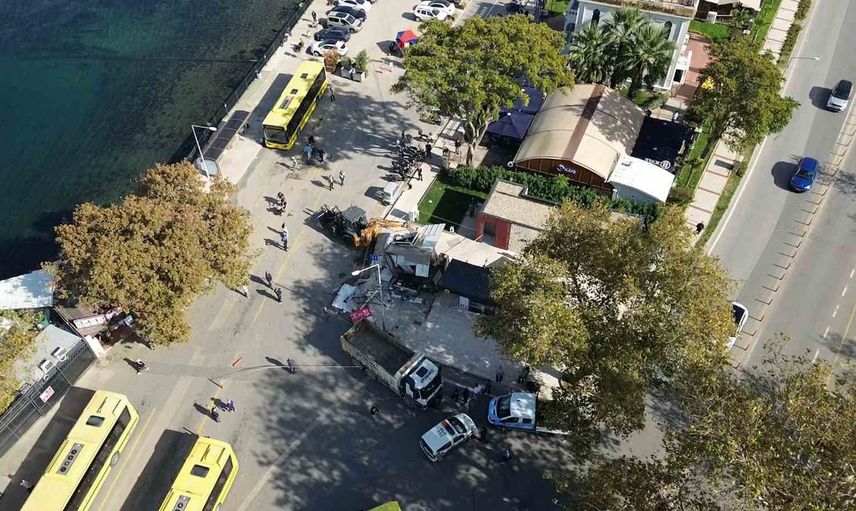 Mudanya meydanındaki büfe mahkeme kararının ardından kaldırıldı