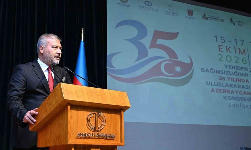 Azerbaycan'ın 35'inci bağımsızlık yılı: Türk dünyasının geleceği Anadolu'da konuşuldu