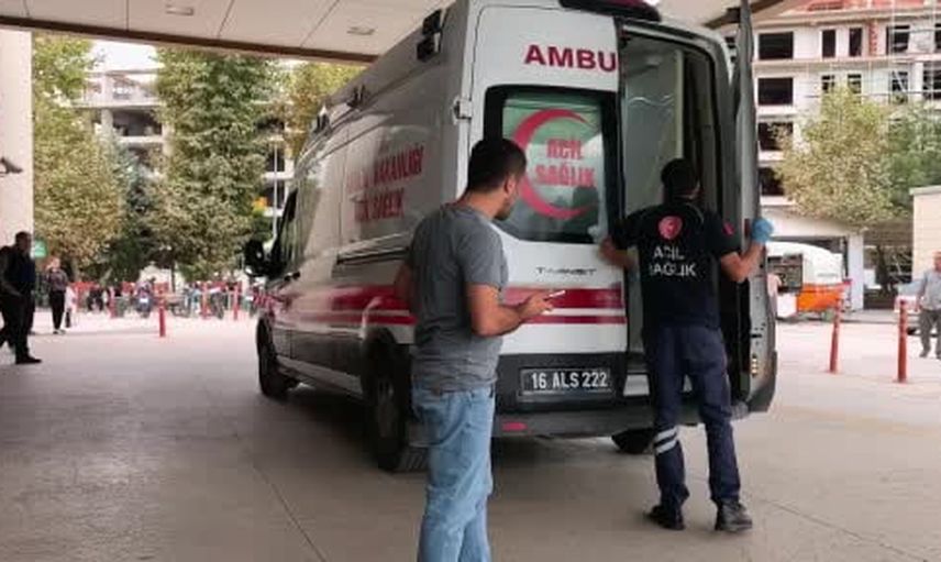 Balkonda oynarken düşen 4 yaşındaki çocuk hastaneye kaldırıldı