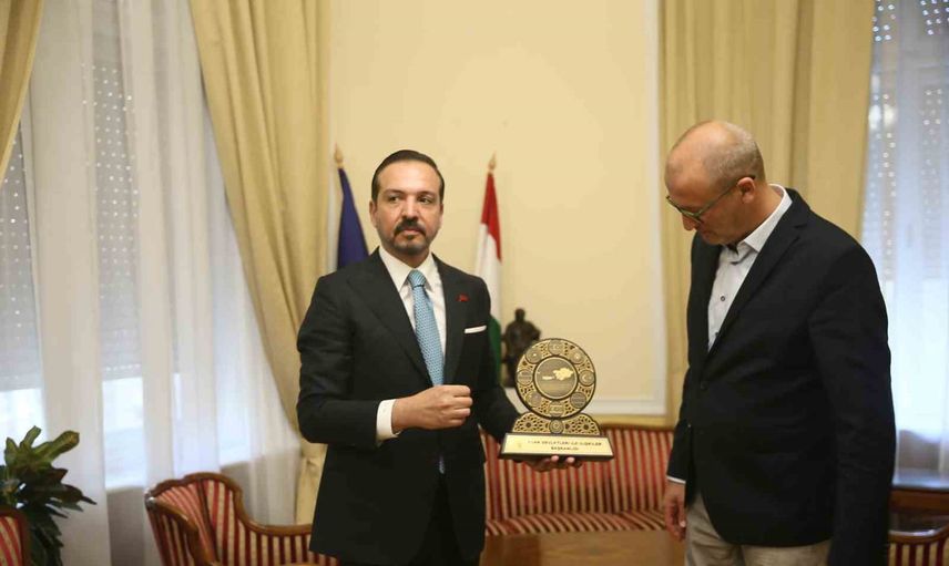 Macaristan'da diplomasi ve kültür köprüsü: kürşad zorlu'nun Budapeşte temasları