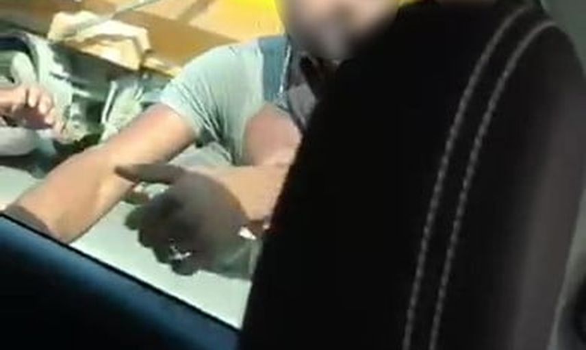 Otogar yolunda sıkışma tartışması kavgaya evrildi