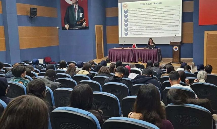 Sinop’ta gençlere saygılı ve güvenli ilişki eğitimi