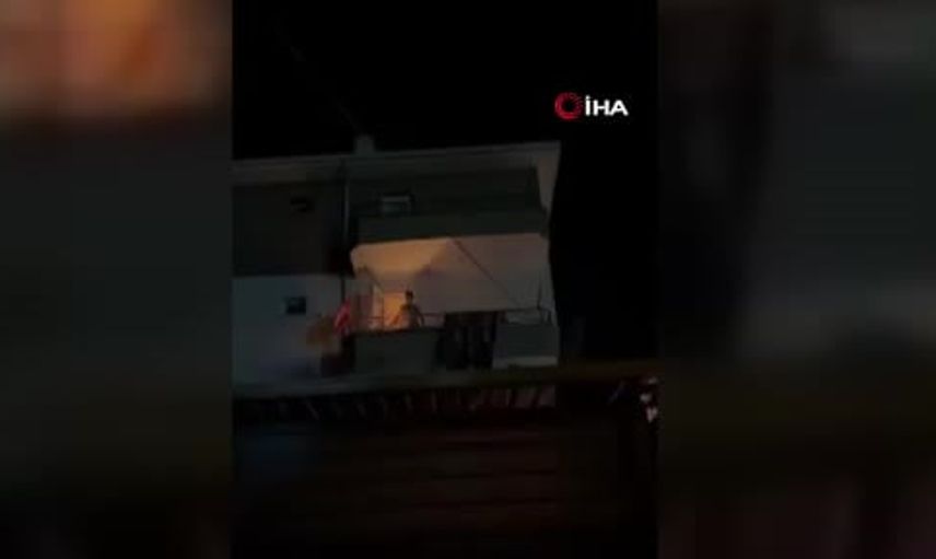 Sincan'da cep telefonu görüntülerine yansıyan an: kişi evini ateşe verdi