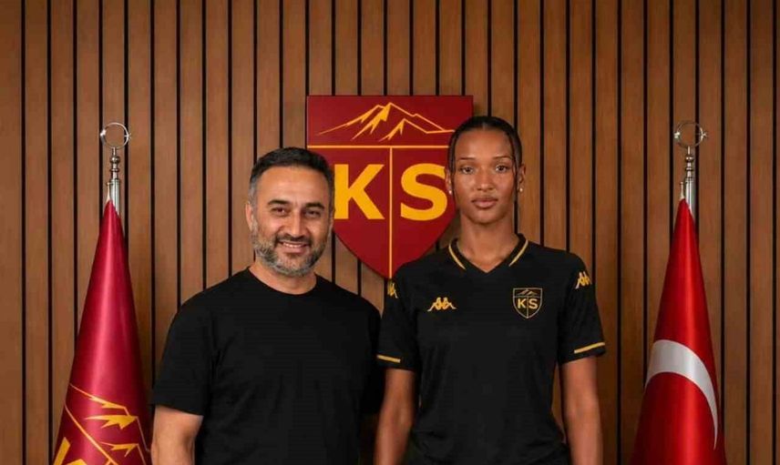 Kayseri'ye Haiti milli takımı tecrübesiyle forvet takviyesi: Laurie-Ann Moise