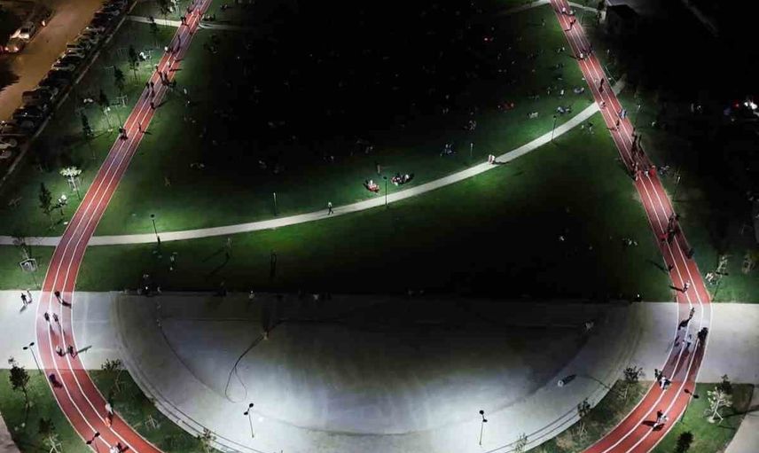 Merkez Park'ta sporla gün, sinemayla gece canlandı