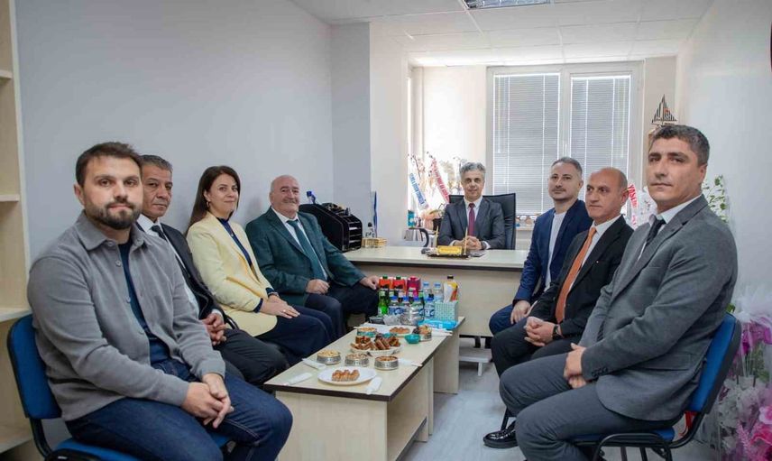 Doçentlik başarıları EBYÜ'de kutlandı: rektör Kuyrukluyıldız akademisyenleri ziyaret etti