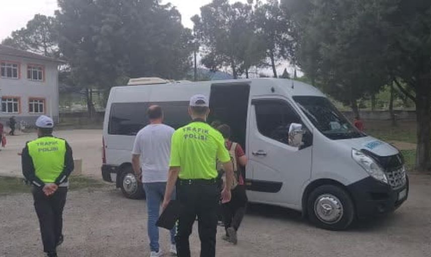 Okul servislerinde sıkı gözetim: Zonguldak'ta denetimler devam ediyor