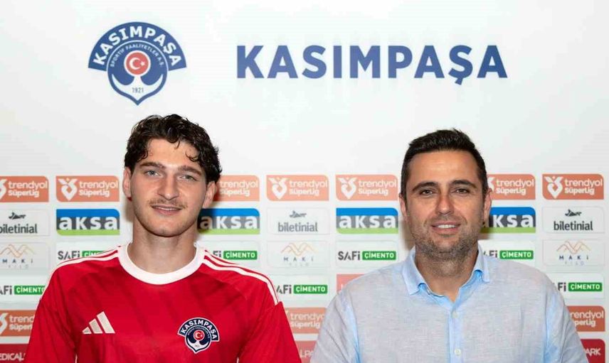 Kasımpaşa geleceğe yatırım yaptı: Muhammed Emin Bektaş kadroya katıldı