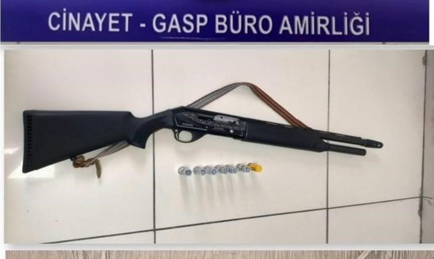 Çorum merkezinde 131 uygulamada çok sayıda silah ve uyuşturucu ele geçirildi