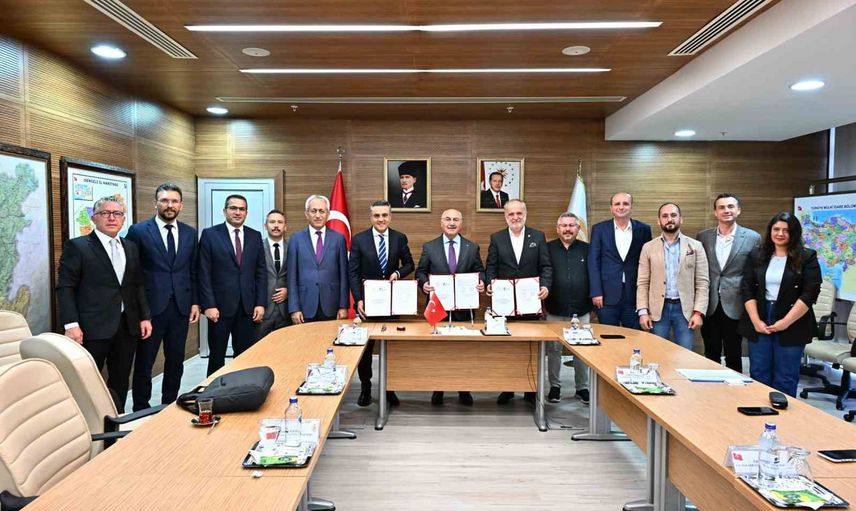 Çardak OSB'den eğitime kalıcı destek: mesleki eğitim merkezi MEB'e devredildi