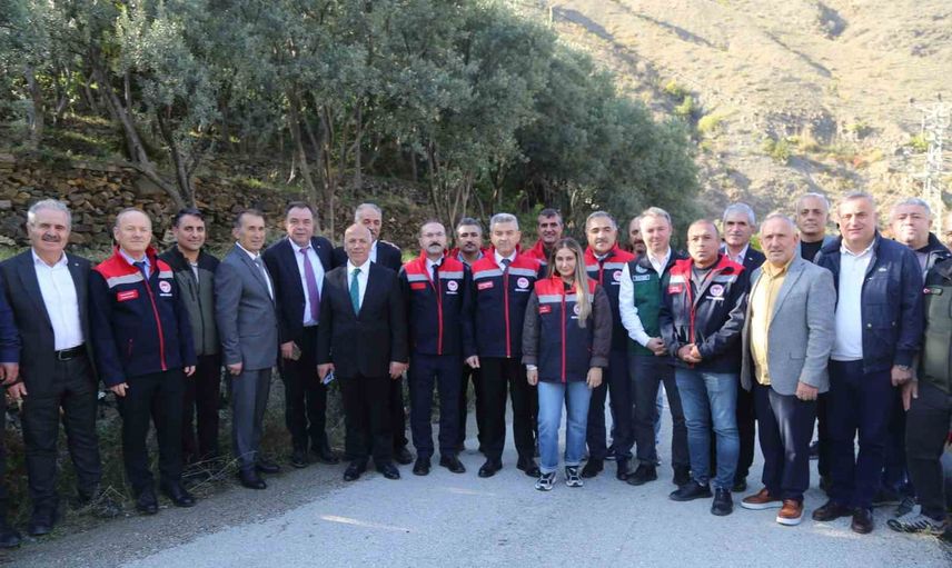 Çoruh vadisinde butko zeytini teraslarda hasatla ekonomiye katılıyor