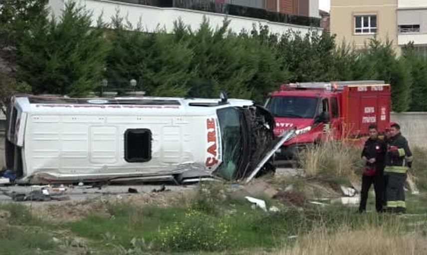 Konya'da rehabilitasyon servisiyle kaza: 8'i çocuk 9 yaralı