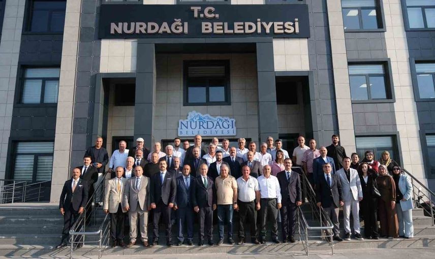 Gaziantep'te MHP teşkilatı İslahiye ve Nurdağı'nda yeni hizmet binalarını açtı