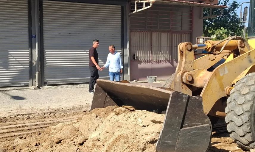 Yenipazar'da kentsel dokunuş: parkta yeni spor sahaları, caddede palmiye dizilimi
