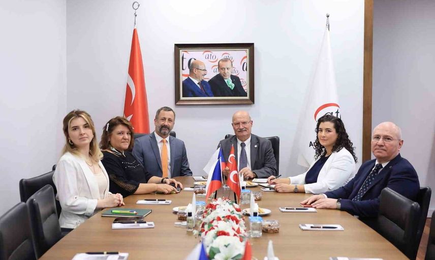 Çekya büyükelçisi Stepanek'ten ATO başkanı Baran'a ziyaret ve ticaret vurgusu