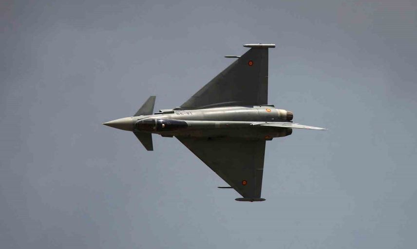 italyan eurofighter taif üssündeki saldırıda vurulduğunu bakan açıkladı