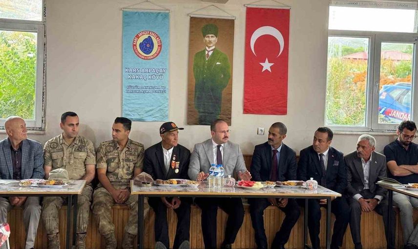 Arpaçay'da köy ziyaretleri: talepleri yerinde dinleyen kaymakam