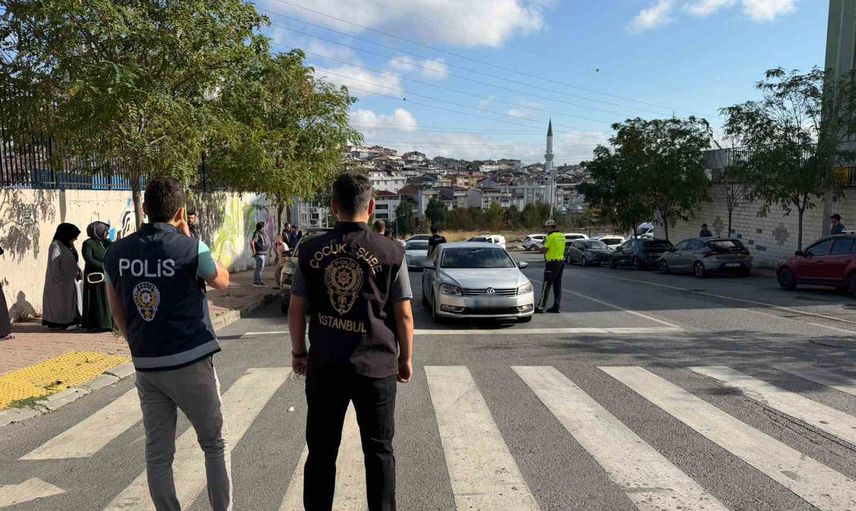 Esenyurt'ta okul çevresinde dron destekli güvenlik denetimi