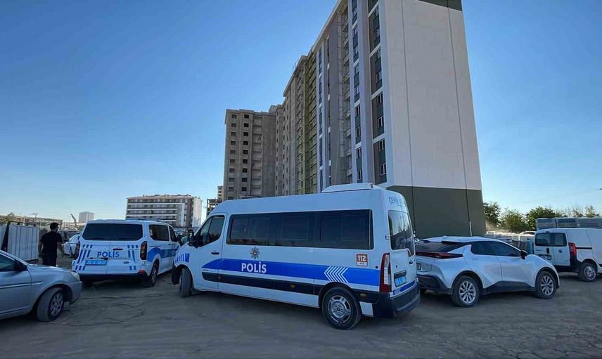 İnşaatın 12. katından düşen işçi Karaman'da yaşamını yitirdi