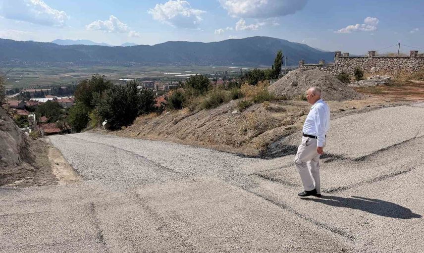Yollar konforla buluşuyor: Çameli Yeni Mahalle'de asfalt çalışmaları