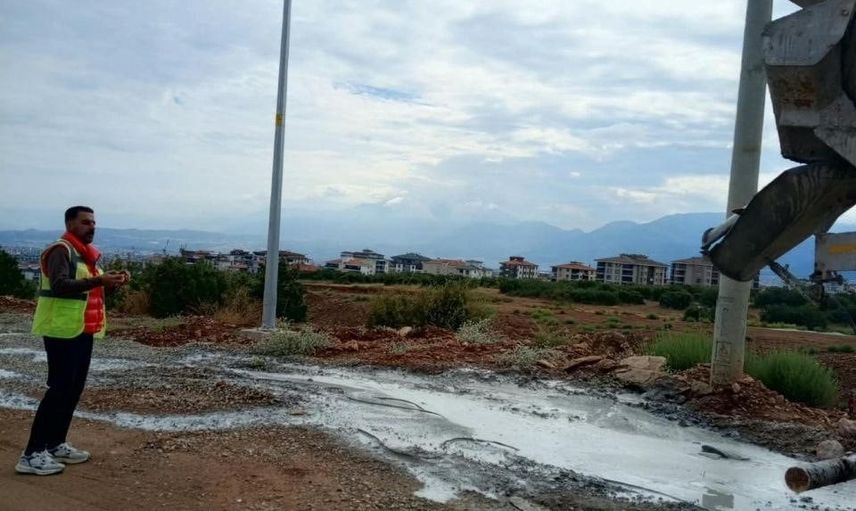 Denizli'de yol kenarı kirliğine sert müdahale: firmaya 181 bin lira ceza