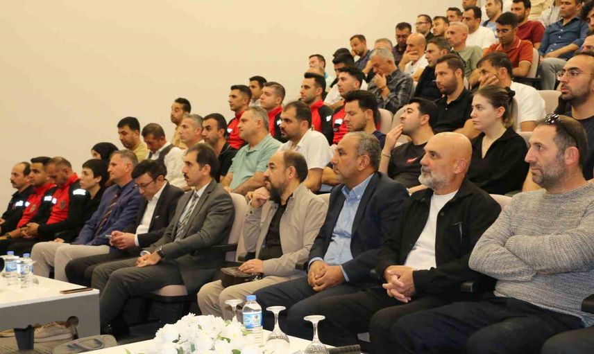 Türkçe şuuru ve millet bilinci Erzurum'da anlatıldı
