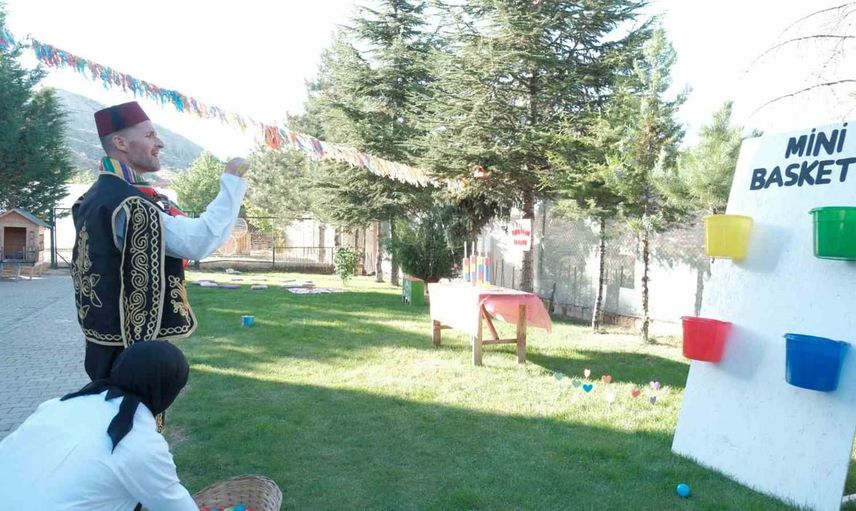 Renkli bir gün: Çankırı Yaşam Bakım Merkezi'nde engelliler eğlendi