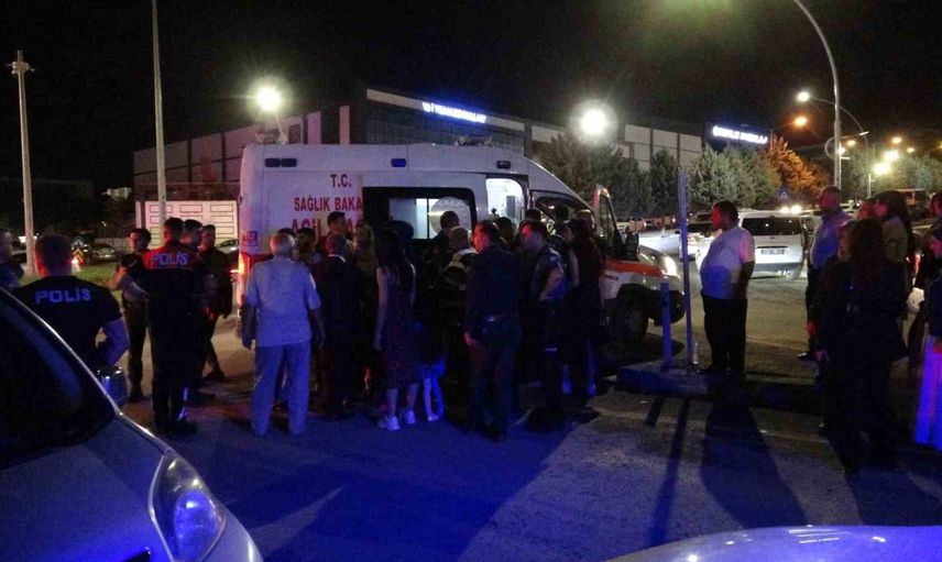 Düğünde halay tartışması Malatya'da 3 kişinin hastaneye kaldırılmasına yol açtı