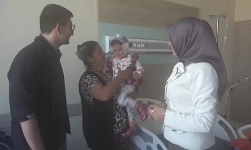 Kütahya'da 2,5 yaşındaki Beyza Nur'a yapılan ilk çocuk koklear implant ameliyatı umut verdi