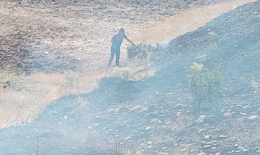 Çekerek'te anız yangını 25 dönümlük arazide hasara yol açtı