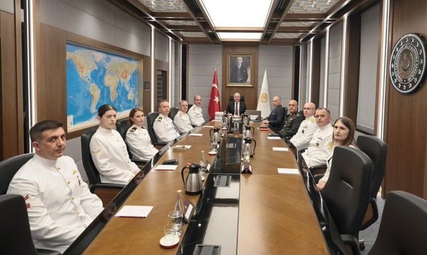 Preveze'nin hatırına: Bakan Güler'den Deniz Kuvvetleri'ne kabul