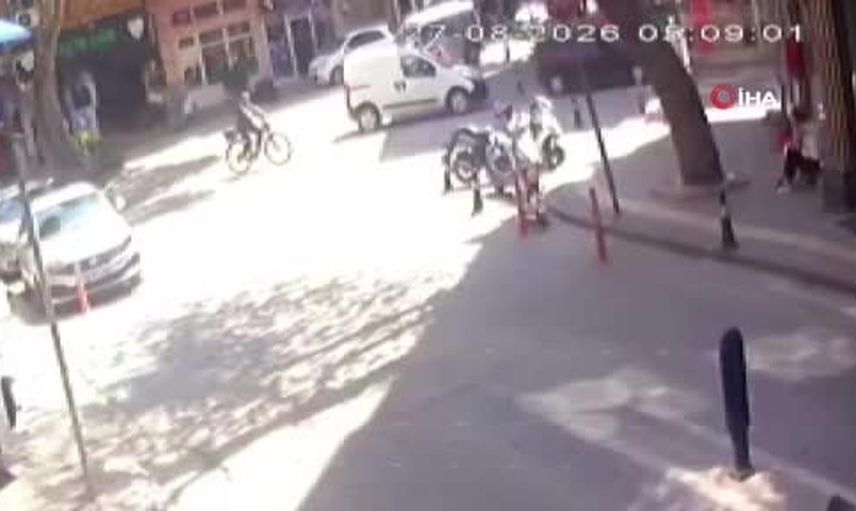 Kavşakta çarpışma: Orhangazi'de motosiklet sürücüsü yaralandı