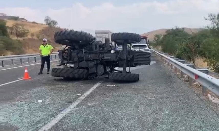 Traktörün devrilmesi Malatya Kapıkaya'da sürücüyü ağır yaraladı