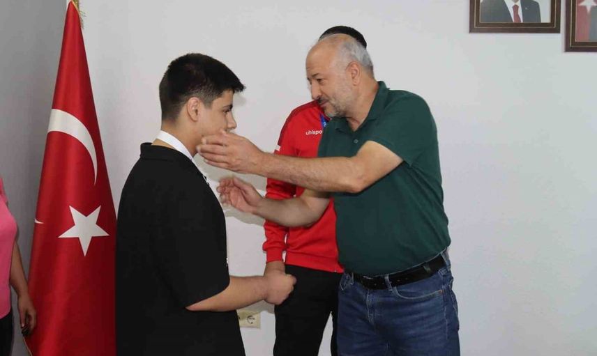 Elazığlı sporcu Ali Asaf Çiçek Bulgaristan'da gümüş madalyayla Avrupa ikincisi oldu