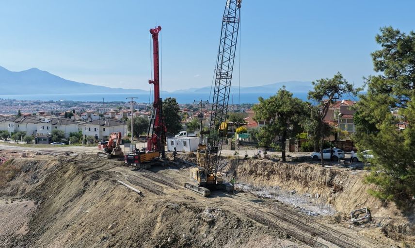Soğucak'ta yol güvenliği için genişletme ve iksa çalışmaları
