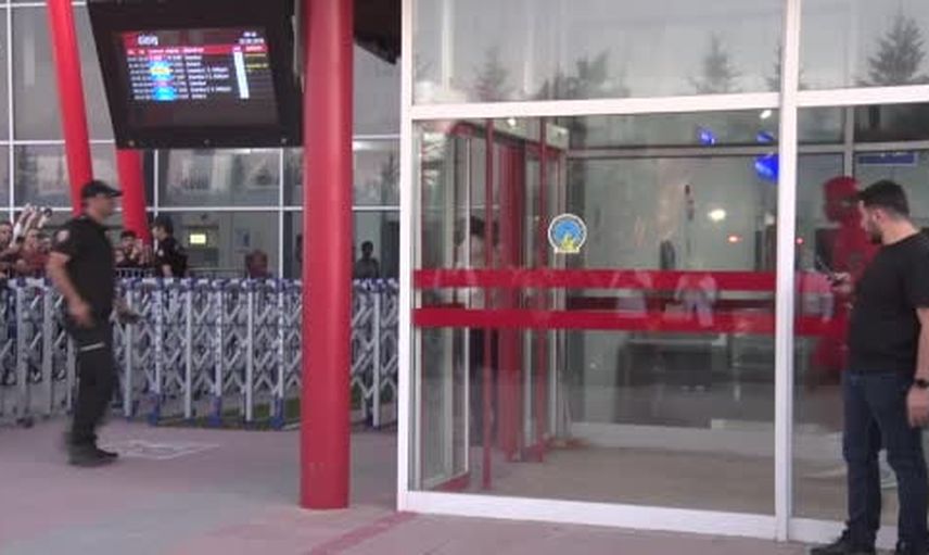 Galatasaray Palandöken'de karşılaşma öncesi kampa girdi