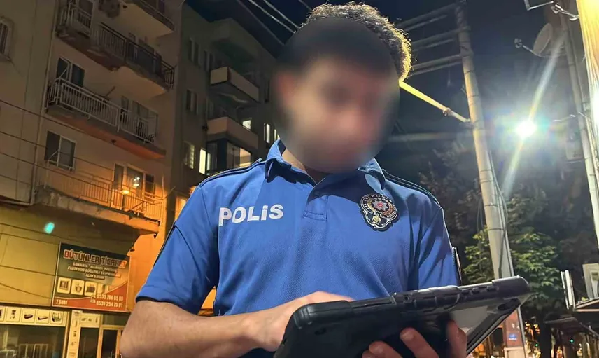 Bursa'da sokak denetimleri: 78 kişinin sorgulandığı ahlak uygulamasında uyuşturucu bulundu