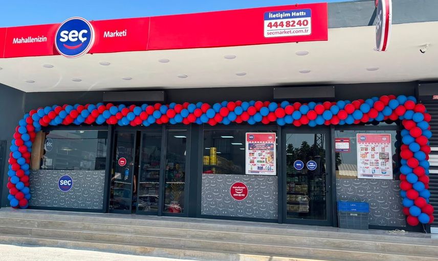 Hatay'da yıkıntıdan ticarete dönüş: Seç Market ile bakkalcılık yeniden başladı