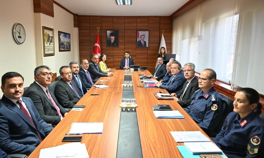 Uşak'ta eğitim güvenliği için kurumlar iş birliğiyle sorumlulukları netleştirdi