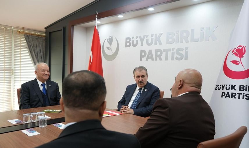 Destici birleşme ve ekonomik adalet çağrısı verdi