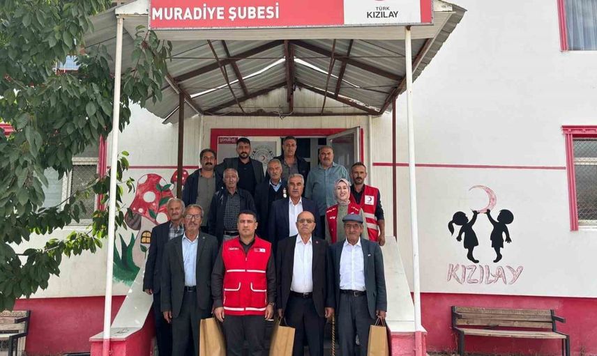 Muradiye Kızılay şubesinde gazilere minnet ziyareti