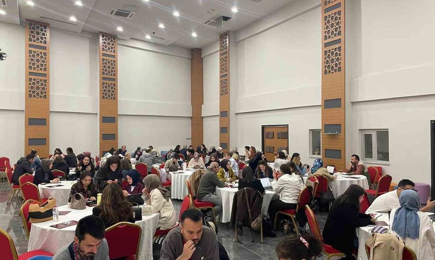 Düzce'de öğretmenlere gerçek yaşam odaklı STEM deneyimi sunuldu