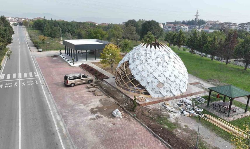 Gölcük'te kadınlara özel buluşma noktası: günevi inşaatı sürüyor