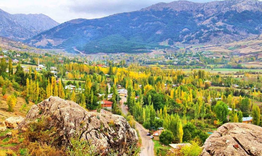 Göksun'un sonbahar paleti Kahramanmaraş'ın doğasında canlanıyor