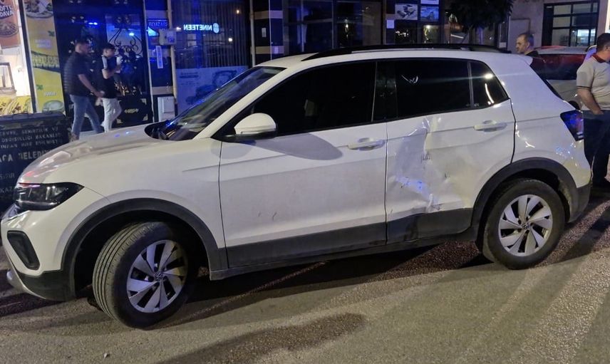 Alaca'da u dönüşü yapan otomobile çarpan motosiklet sürücüsü yaralandı
